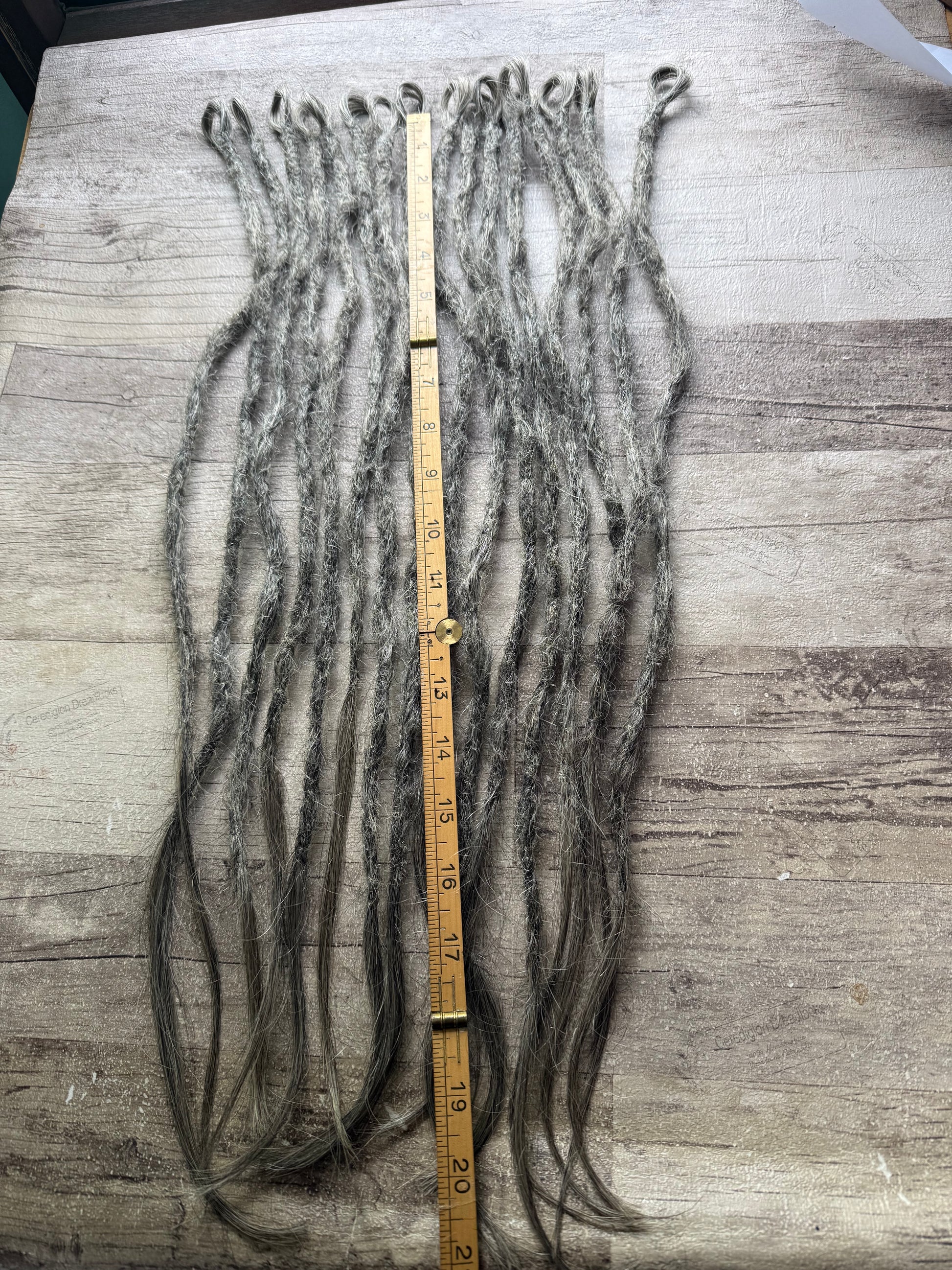 Susie : x16 looped raw dreadlock extensions - Ceredigion Dreadlocks