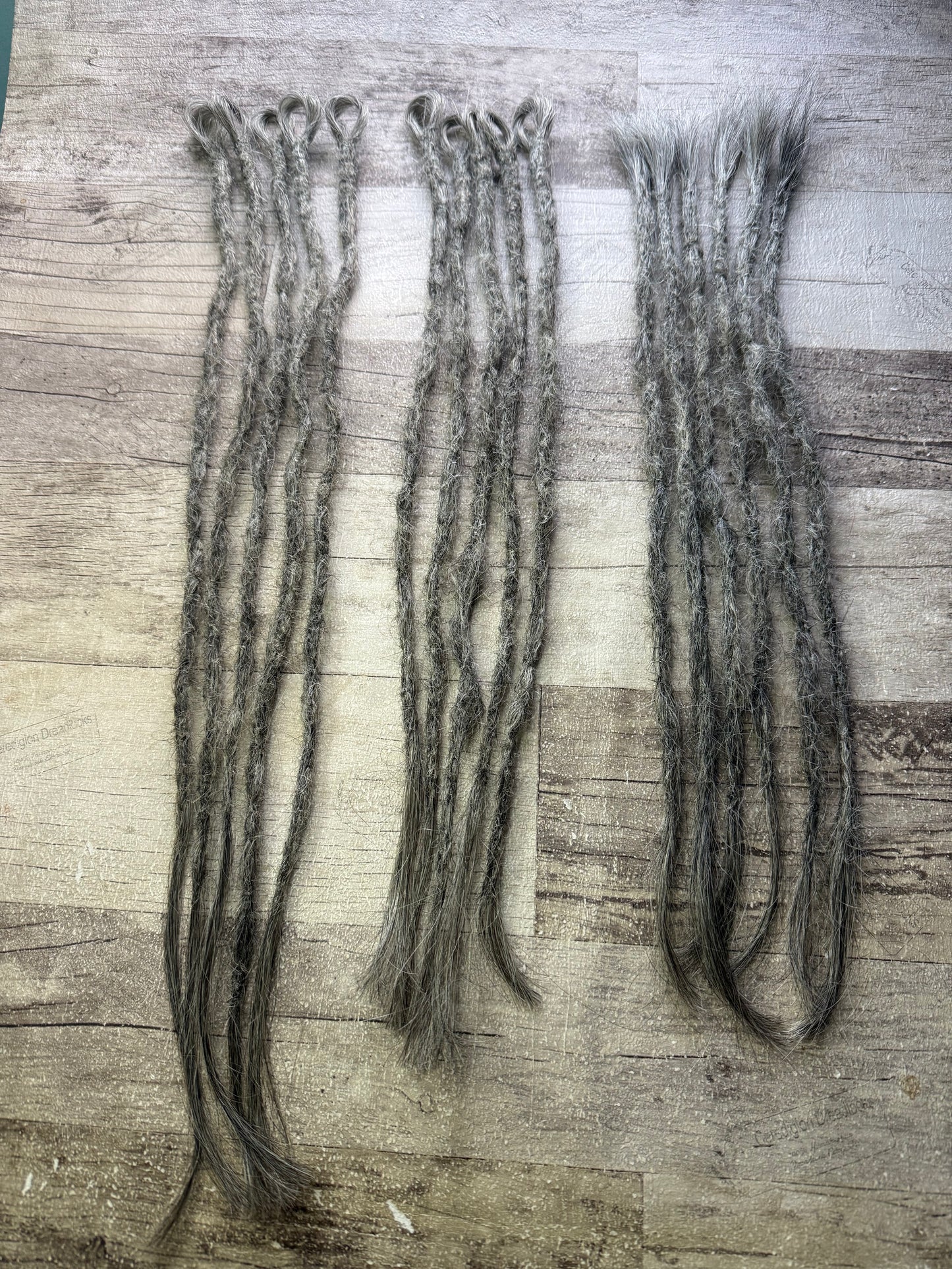 Susie: x16 dreadlock extensions