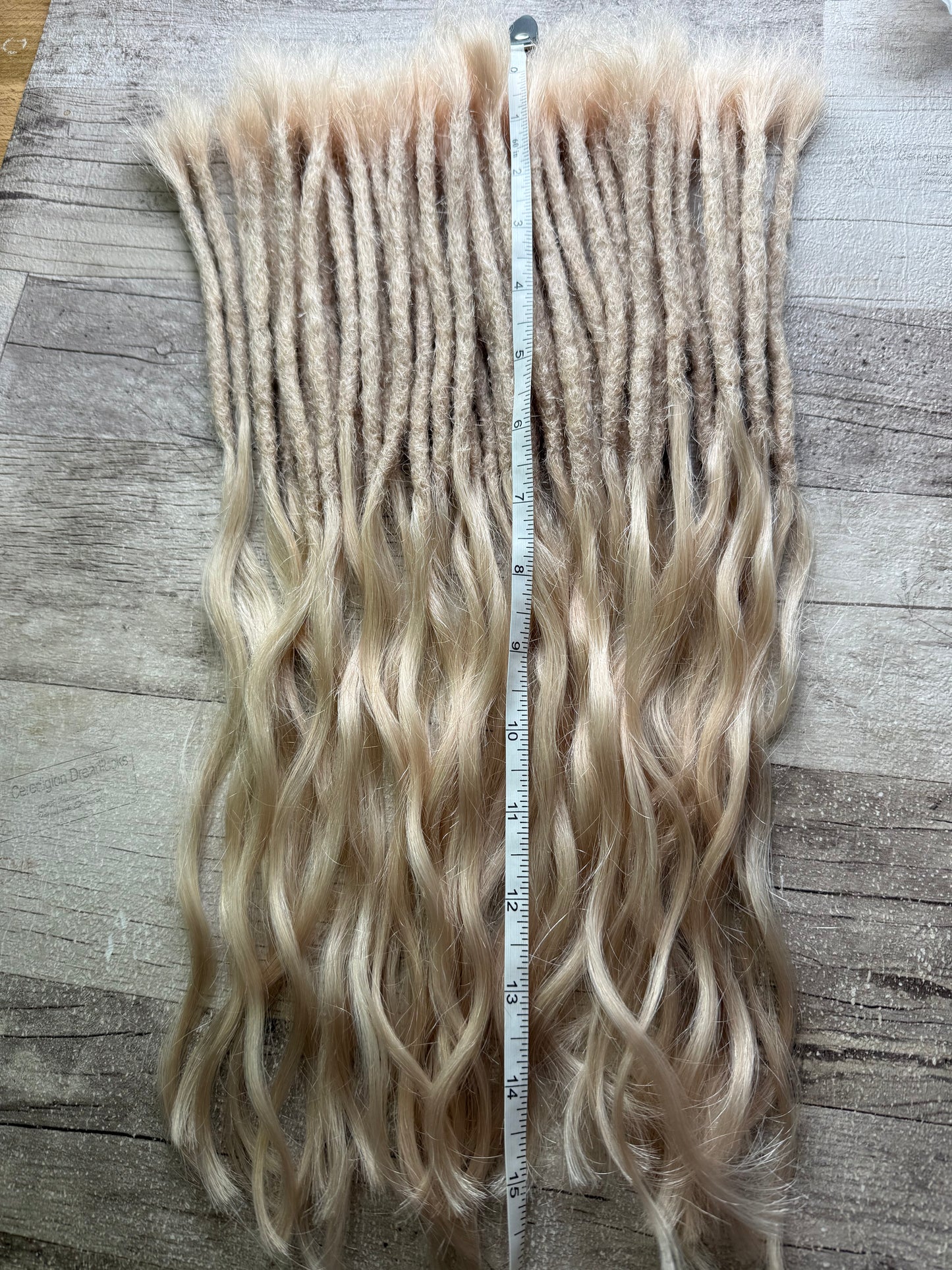 Sara: x50 dreadlock extensions