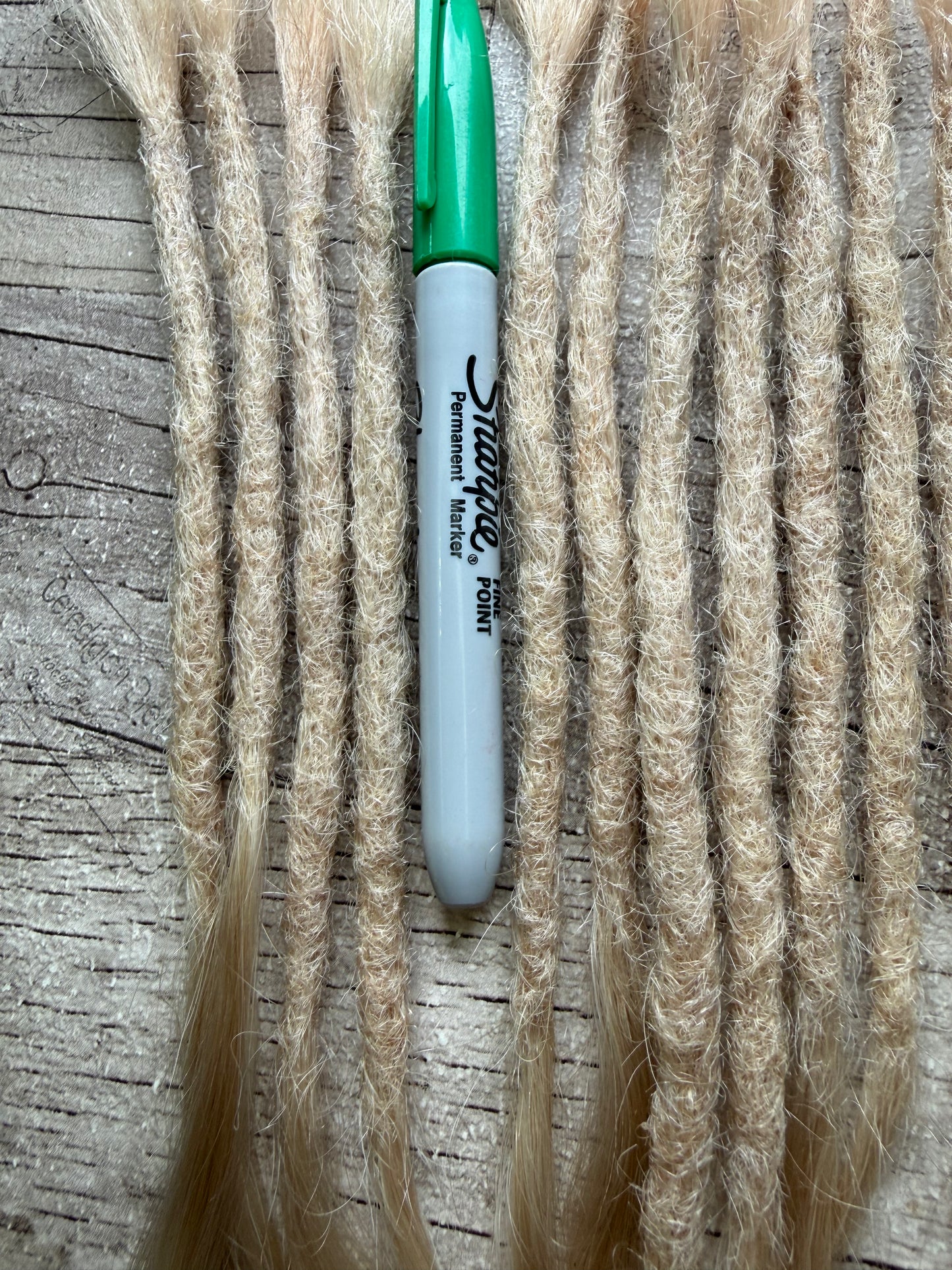 Sara: x50 dreadlock extensions