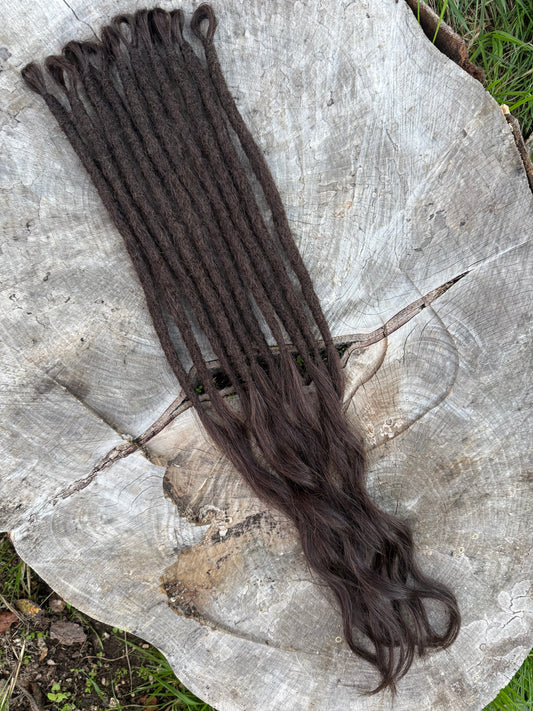 Teakay: x10 looped dreadlock extensions