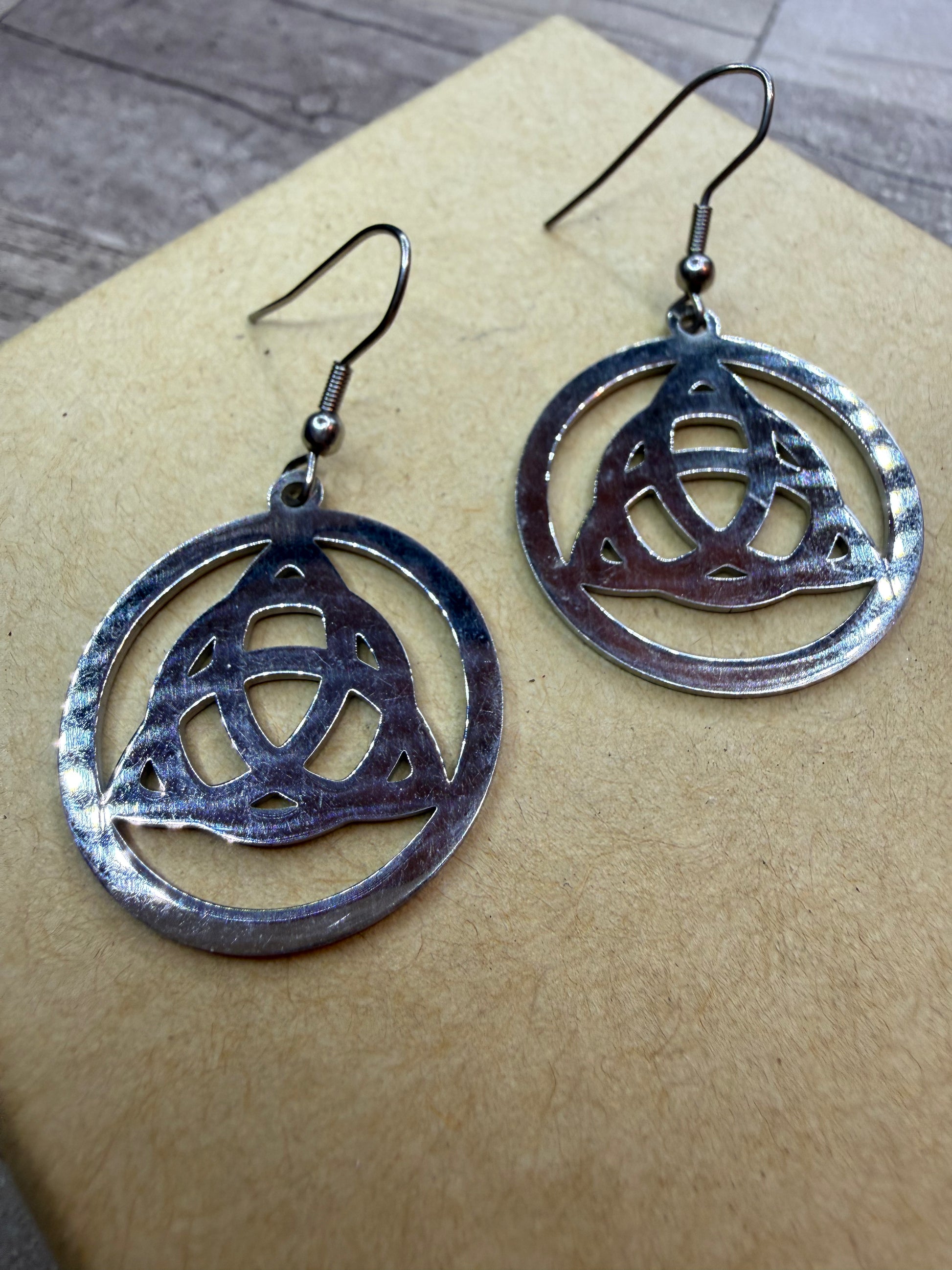Silver Celtic Knot Earrings - Ceredigion Dreadlocks